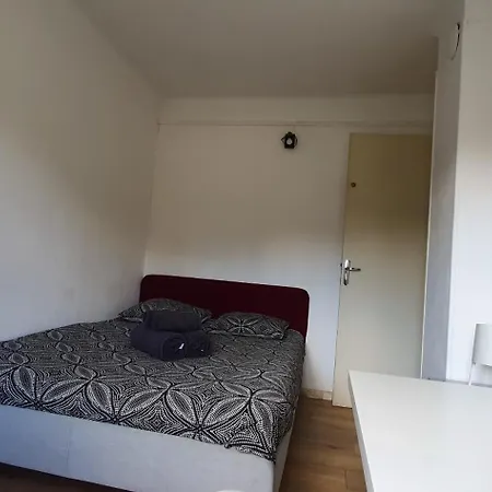 Calme 3 Avec Lit Double Wifi - Parking Facile Apartment Vandoeuvre-lès-Nancy