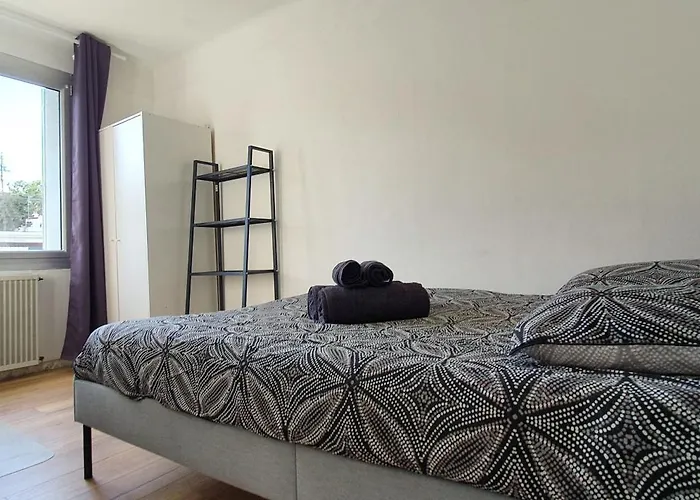 Calme 3 Avec Lit Double Wifi - Parking Facile Vandoeuvre-lès-Nancy